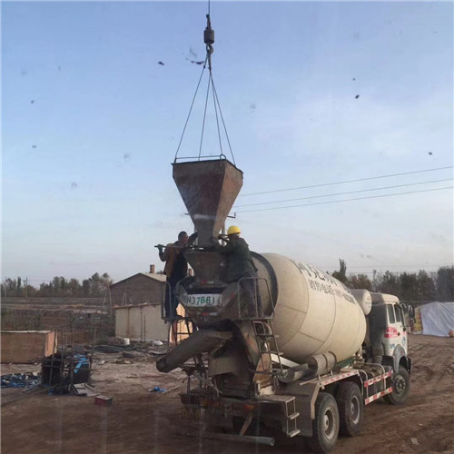 开江县“精准瞄准”—— 吊车的 “定位导航” 技术